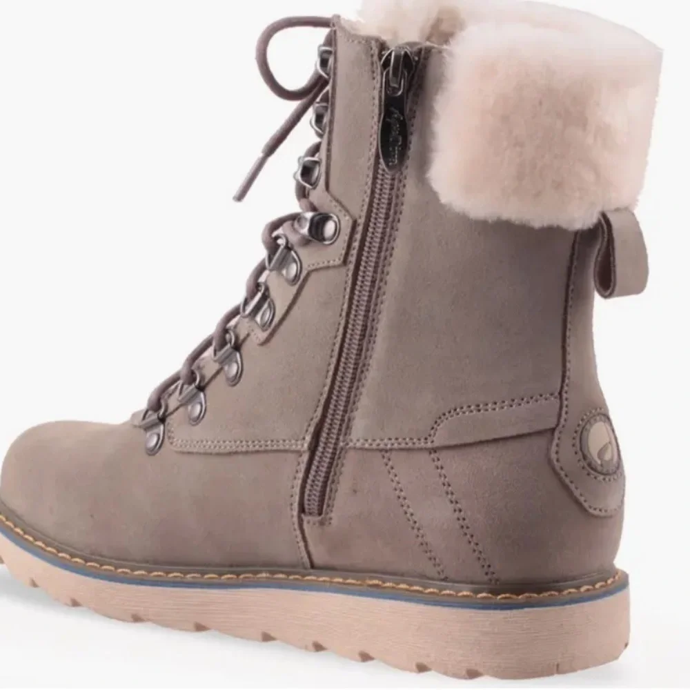 AQUA DIVA Dunedin Ice Grip sole Waterproof Snow boots size 9